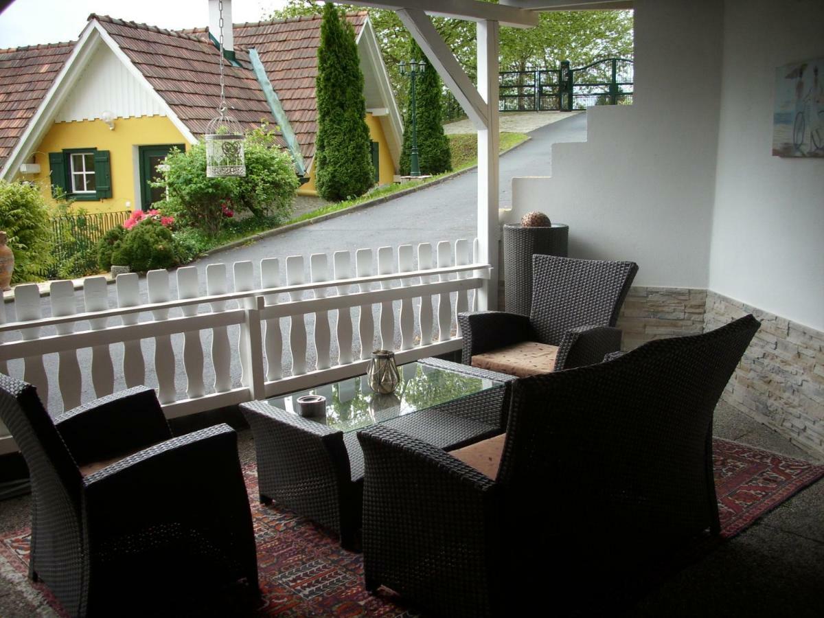 Gaestehaus Maxltoni Kitzeck im Sausal Exterior photo